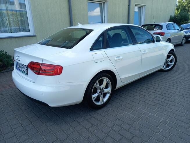 Audi A4 2.0Tdi 140KM Sedan BiXenon Ledy Skóry Navi KeylesGo Full Opcja Zadbany