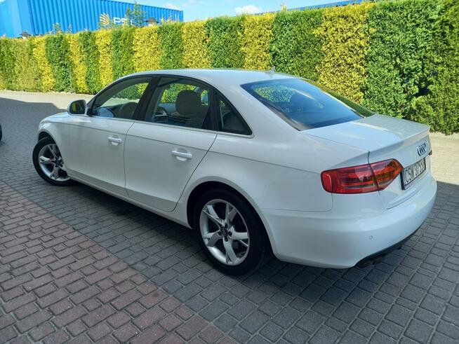 Audi A4 2.0Tdi 140KM Sedan BiXenon Ledy Skóry Navi KeylesGo Full Opcja Zadbany