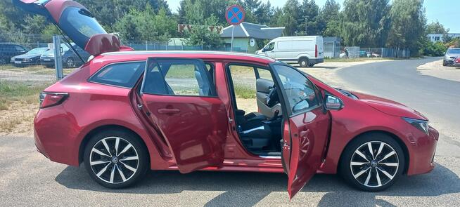 Toyota Corolla REZERWACJA !!! Kamera cofania Aktywny tempomat 1.8 hybryda AF18