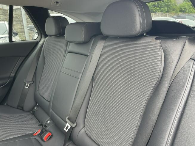 Mercedes C 220 mHEV Pamięć Skóra Kamera Digital LED Podgrzewanie 200KM