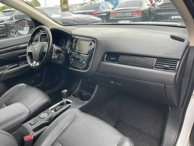 Mitsubishi Outlander GT V6 AWD HAK Automat Skóra Kamera Podgrz. 7osob.