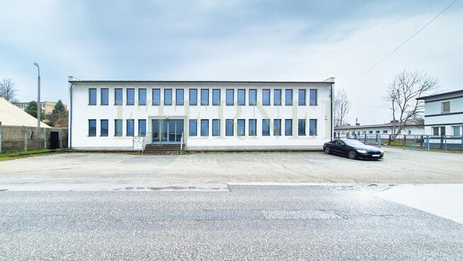 Kompleks biurowo-magazynowy na sprzedaż 1000m2