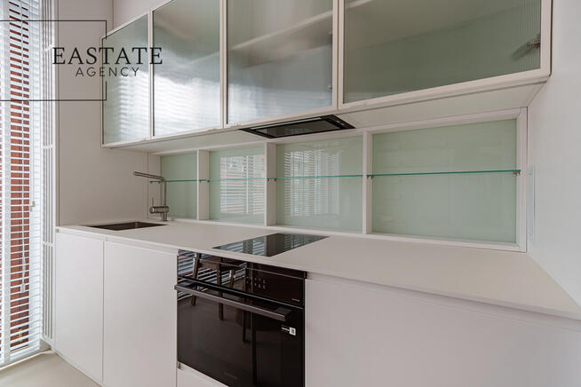 Nowoczesne 60m² z garażem – Port Praski