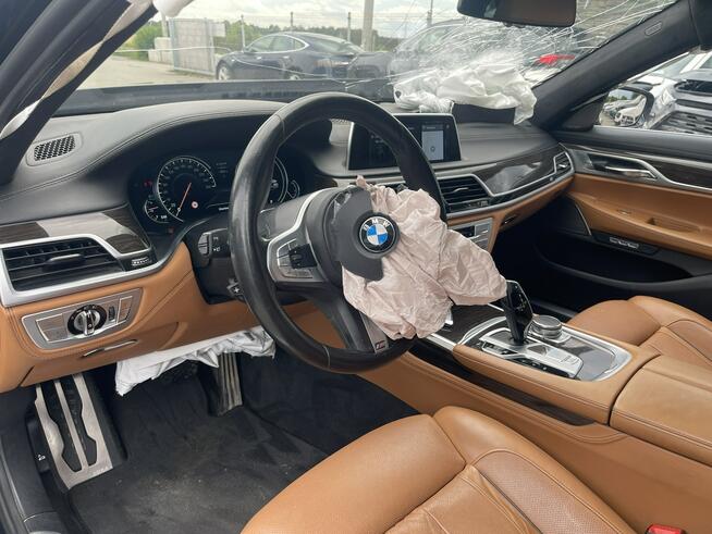 BMW 750 EU Long Mpakiet xDrive HAK Masaż Harman/Kardon Pneumatyka