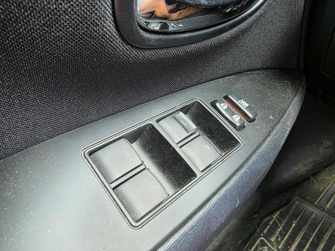 Toyota Avensis 2.0 Benzyna 152 KM, Kamera, Klimatyzacja, Bluetooth, Alufelgi, Navi