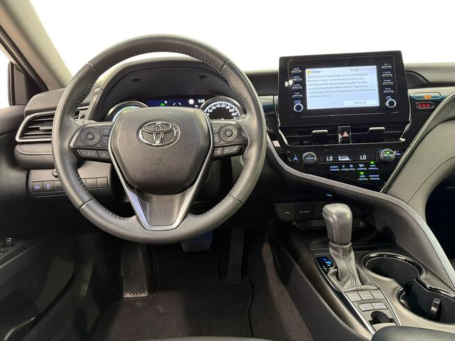 Toyota Camry 2.5 Hybrid Comfort CVT Sedan