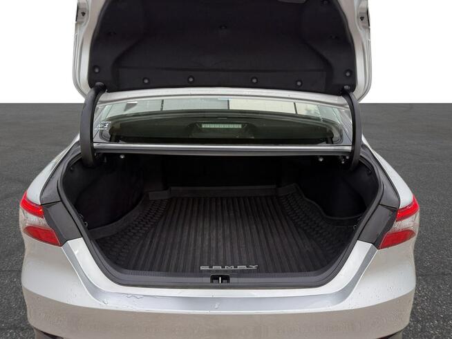 Toyota Camry 2.5 Hybrid Comfort CVT Sedan