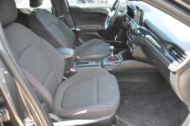 Ford Focus 1.5TDCi 120KM ST-Line Mały przebieg LED Navi Asystenci Super stan