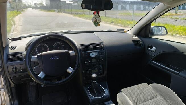 Ford Mondeo 1.8 LPG do 32r 2002r Klima Czujniki Parkowania Hak 206tys