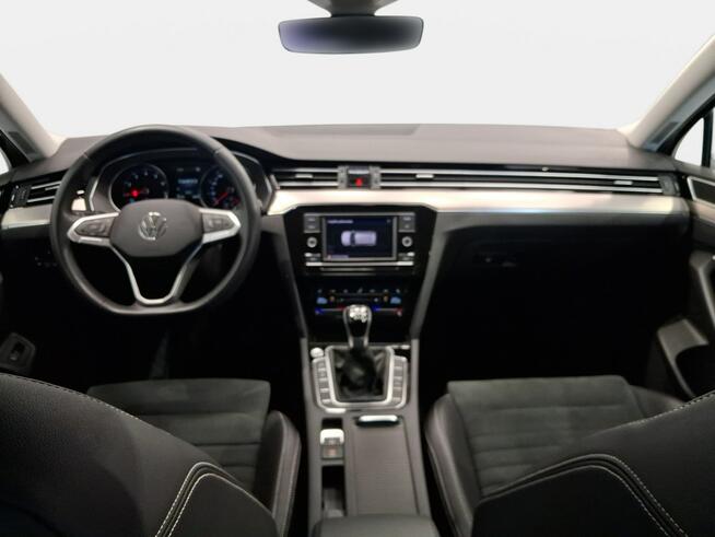 Volkswagen Passat Variant VAT 23% Elegance 1.5TSI 150KM M6 2023 r., salon PL I właściciel