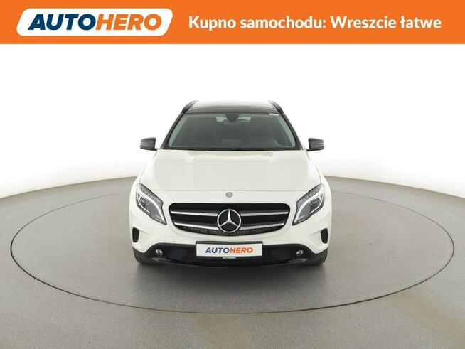 Mercedes GLA 180 pdc grzane fotele bixenon+led tempomat navi auto klima