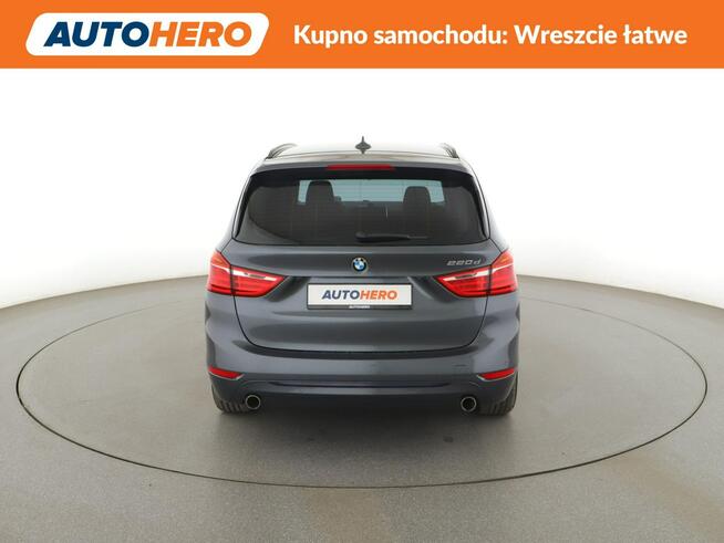 BMW 220 7 os. automat full LED navi klima auto grzane fotele czujniki parkowan