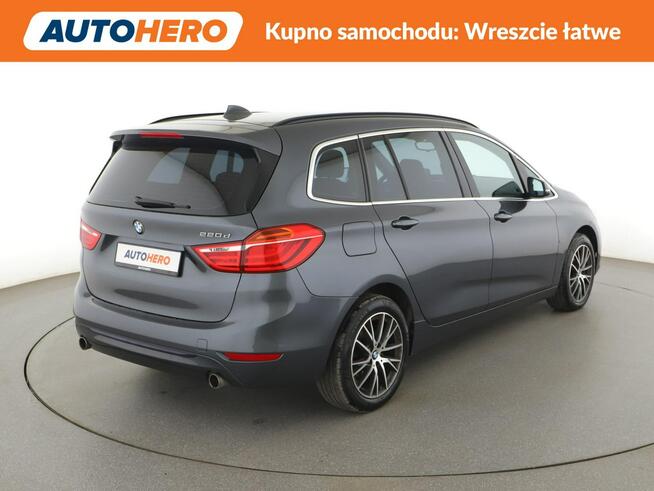 BMW 220 7 os. automat full LED navi klima auto grzane fotele czujniki parkowan