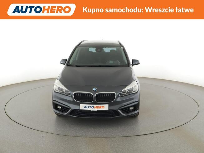 BMW 220 7 os. automat full LED navi klima auto grzane fotele czujniki parkowan