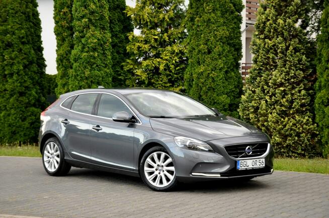 Volvo V40 1.6d(115KM)*Lift*Xenon*Led*Virtual*Kamera*Parkt Asista*Alu17"ASO FULL