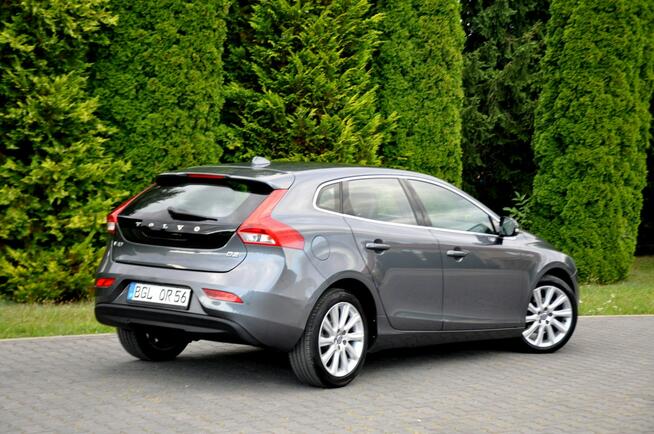 Volvo V40 1.6d(115KM)*Lift*Xenon*Led*Virtual*Kamera*Parkt Asista*Alu17"ASO FULL