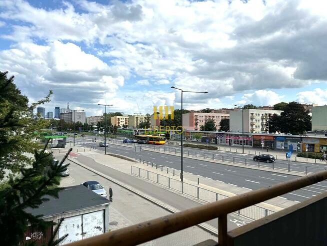 2 pokoje z loggią przy Metrze Ks. Janusza