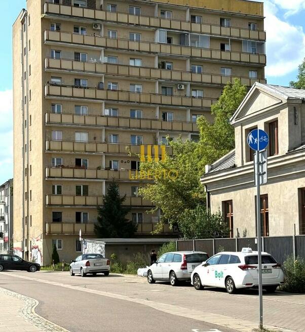 2 pokoje z loggią przy Metrze Ks. Janusza