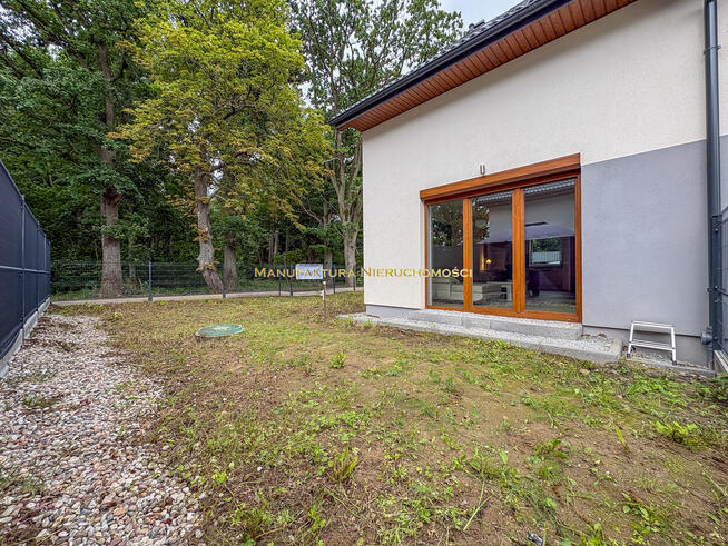 Nowy dom z ogrodem na wynajem