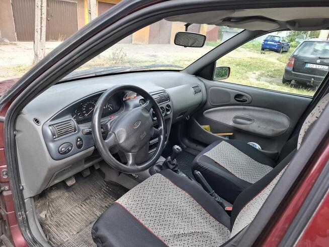 FORD Escort, wersja Bolero2, rok 1998, moc 70 kM. Klasyk