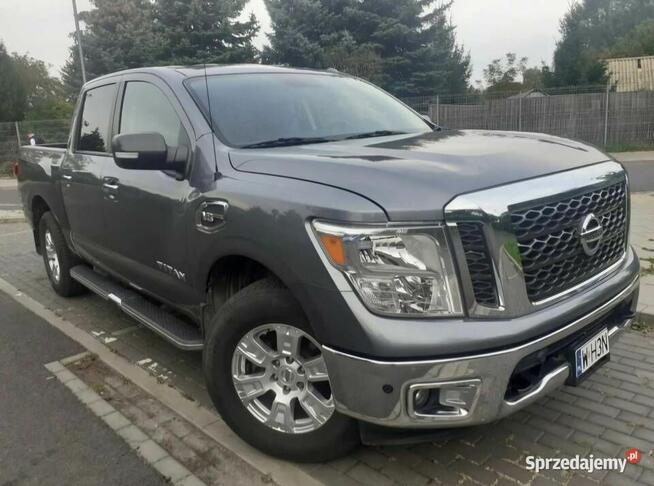Nissan Titan 400KM 4x4