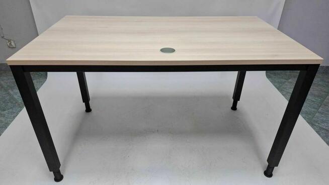 Biurko proste Balma 140x80 orzech rockford czarna rama