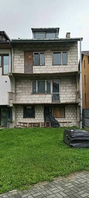 Dom w zabudowie szeregowej