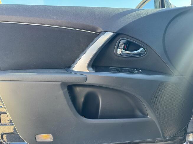 Toyota Avensis, 2014