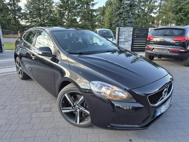 Volvo V40 1.5 benzyna lift automat navi LED 118tys