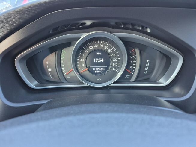 Volvo V40 1.5 benzyna lift automat navi LED 118tys