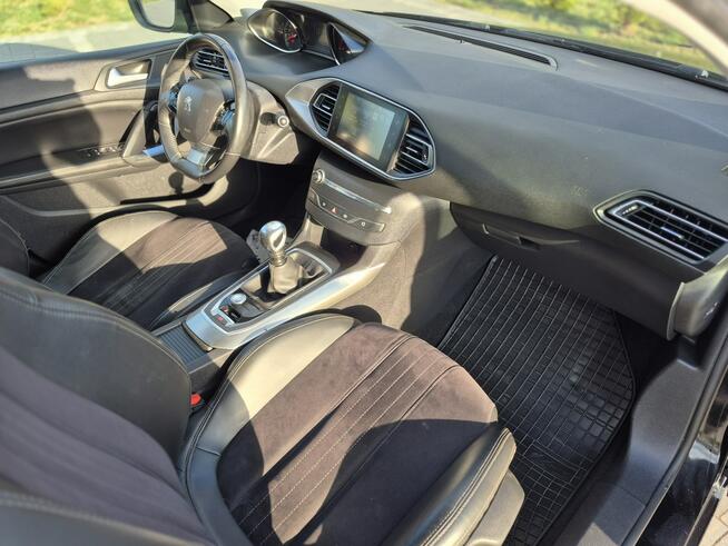 Peugeot 308 1.6 hdi full led kamera alcantara navi bezwypadkowy