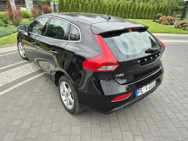 Volvo V40 2.0d 120km kamera navi chromy