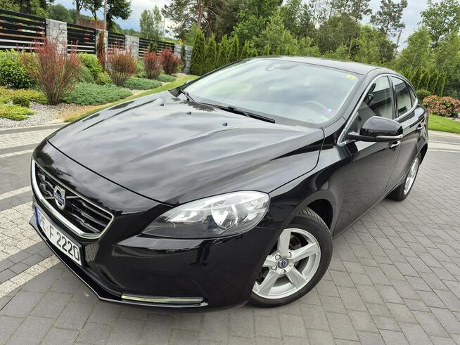 Volvo V40 2.0d 120km kamera navi chromy