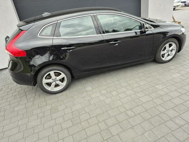 Volvo V40 2.0d 120km kamera navi chromy