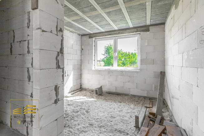 Lokal użytkowy Sadurki gm. Nałęczów,