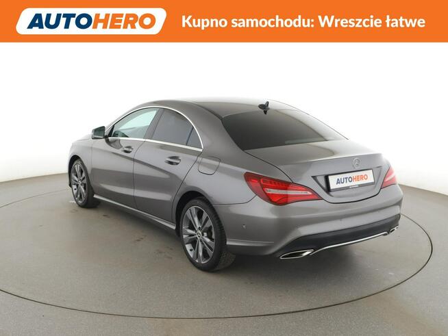 Mercedes CLA 180 full LED półskóra navi grzane fotele klimatyzacja czujniki parkowani