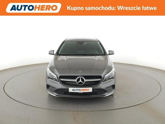 Mercedes CLA 180 full LED półskóra navi grzane fotele klimatyzacja czujniki parkowani