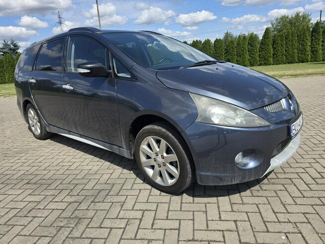 Mitsubishi Grandis 2,4Benz. Parktronic.7 Foteli.Klimatyzacja.Parktronic.Hak