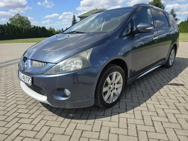 Mitsubishi Grandis 2,4Benz. Parktronic.7 Foteli.Klimatyzacja.Parktronic.Hak