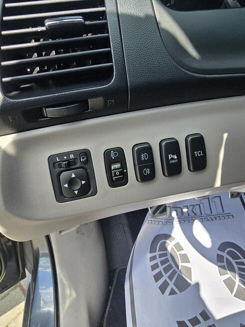 Mitsubishi Grandis 2,4Benz. Parktronic.7 Foteli.Klimatyzacja.Parktronic.Hak