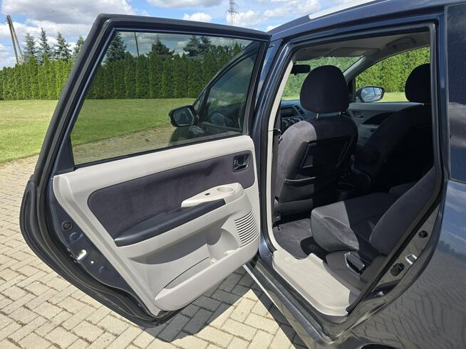 Mitsubishi Grandis 2,4Benz. Parktronic.7 Foteli.Klimatyzacja.Parktronic.Hak
