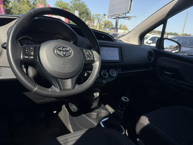 Toyota Yaris I właściciel Salon Polska Poleasingowy Serwis ASO VAT 23% Bezwypadkowy