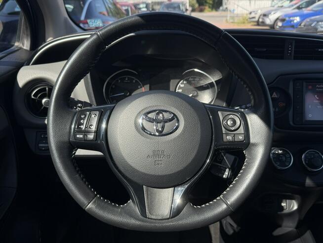 Toyota Yaris I właściciel Salon Polska Poleasingowy Serwis ASO VAT 23% Bezwypadkowy