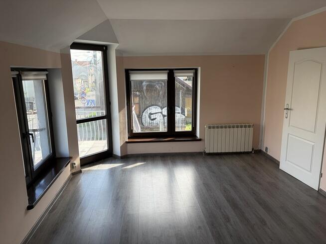 Lokal na wynajem z balkonem | 1 piętro | Super lokalizacja