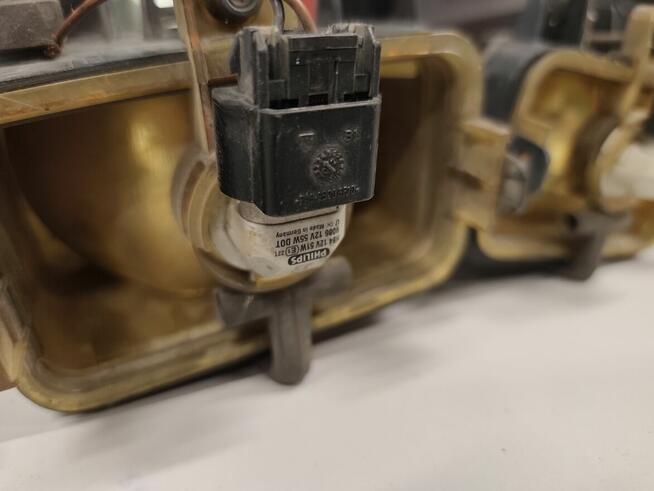 OPEL OMEGA HALOGEN PRZECIWMGIELNE PRZÓD PRAWA / LEWY