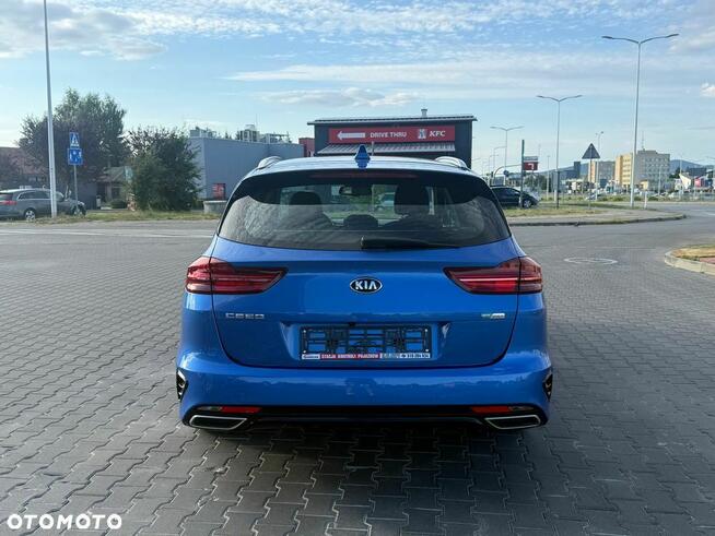 Kia Ceed 1.6 GDI PHEV L Business Line DCT