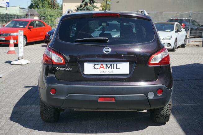 Nissan Qashqai polski salon