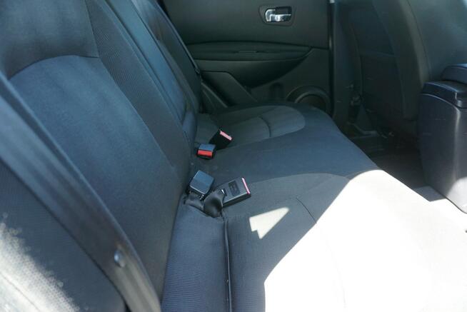 Nissan Qashqai polski salon