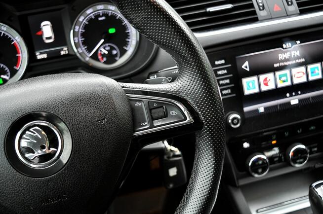 Škoda Octavia _1.5TGI 130KM_G-TEC_CNG_DSG_Led_Kamera_Climatronic_