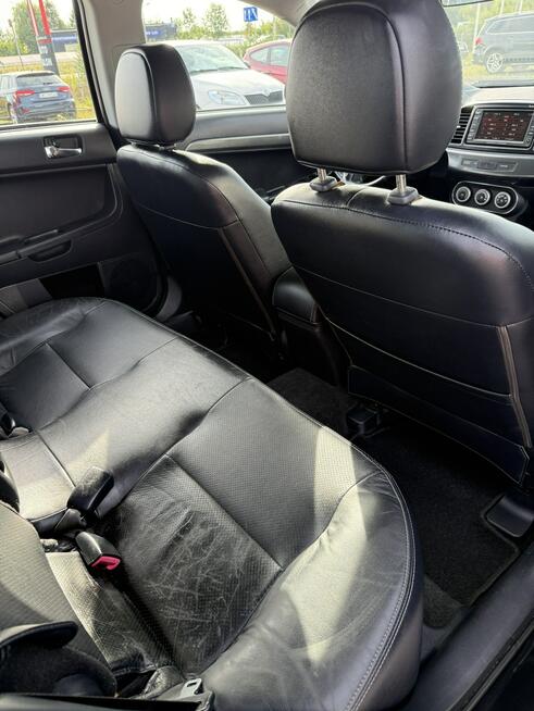 Mitsubishi Lancer 1.8 143 km Xenon Nawi Grzane fotele skóra Stan BDB Jeden właściciel